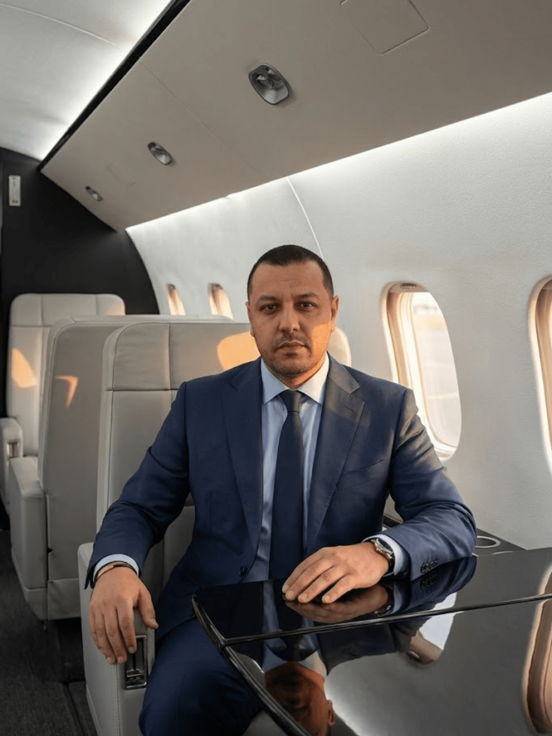"Chez Accessair, chaque demande est traitée avec précision et réactivité. Mon objectif est d’offrir à nos clients des solutions de vol sur mesure, avec discrétion et excellence."